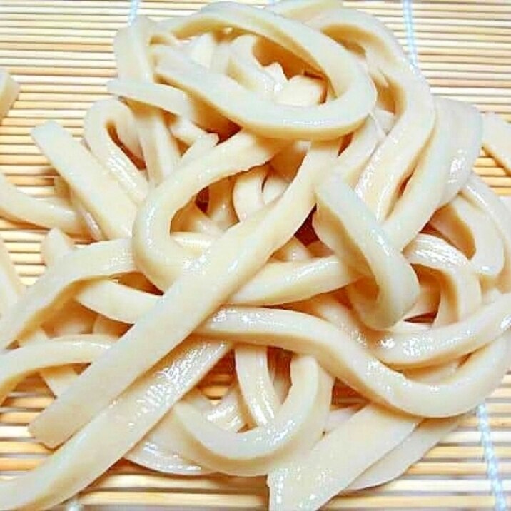 つるっと腰のある手打ちうどん